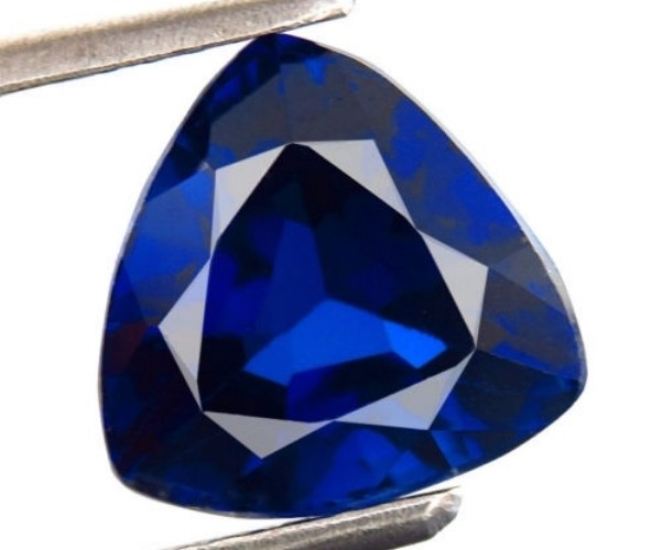 LAB CREATED BLUE SAPPHIRE 7 MM TRILLION CUT BEAUTIFUL COLOR AAA
