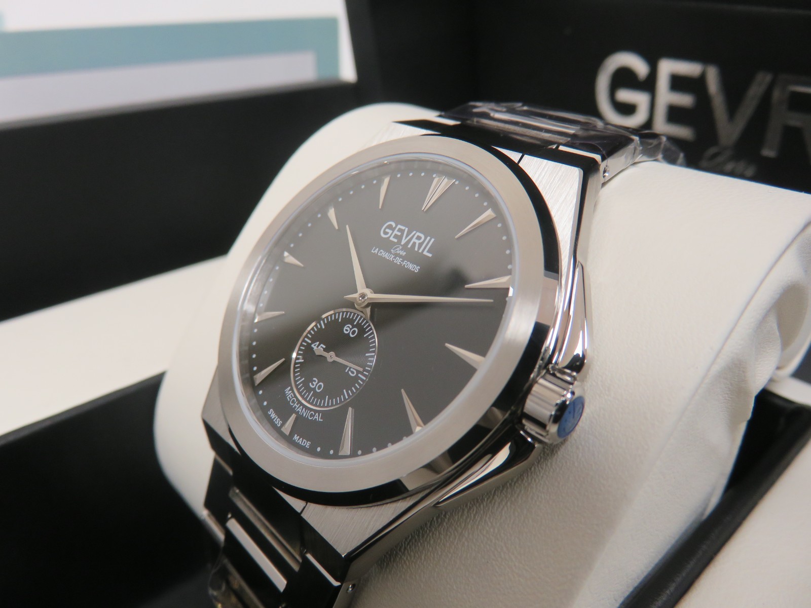 Gevril Men’s 49910B Montauk Sub Dial Swiss Made ETA 7001 SS 40mm Watch