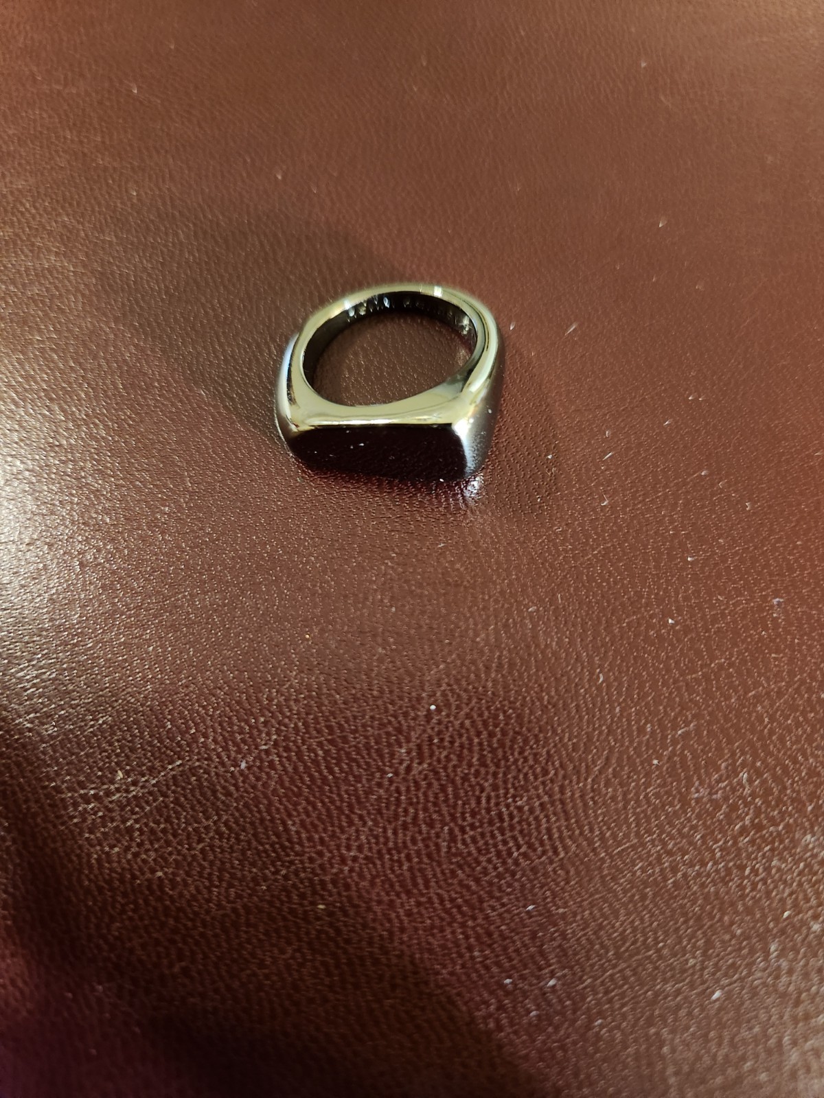 Henri Bendel Gray Smooth Metal Geometric Shape Band Ring Sz 6 (Price Correction)