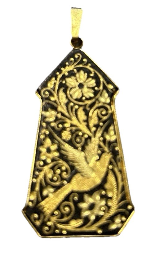 Vtg Gold Black Accents Pendant Unique Shape STUNNING Bird & Flower Motif Floral