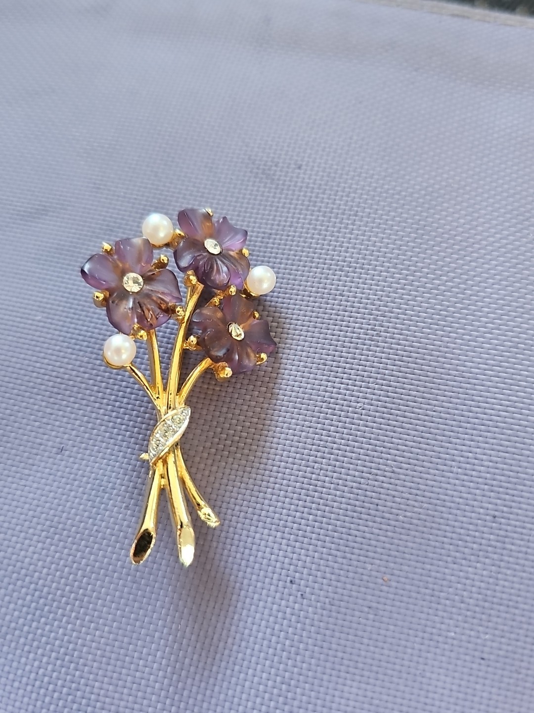 Vtg Signed R. Mandle Floral Brooch with Faux Pearl and Rhinestones Pre Owned #B