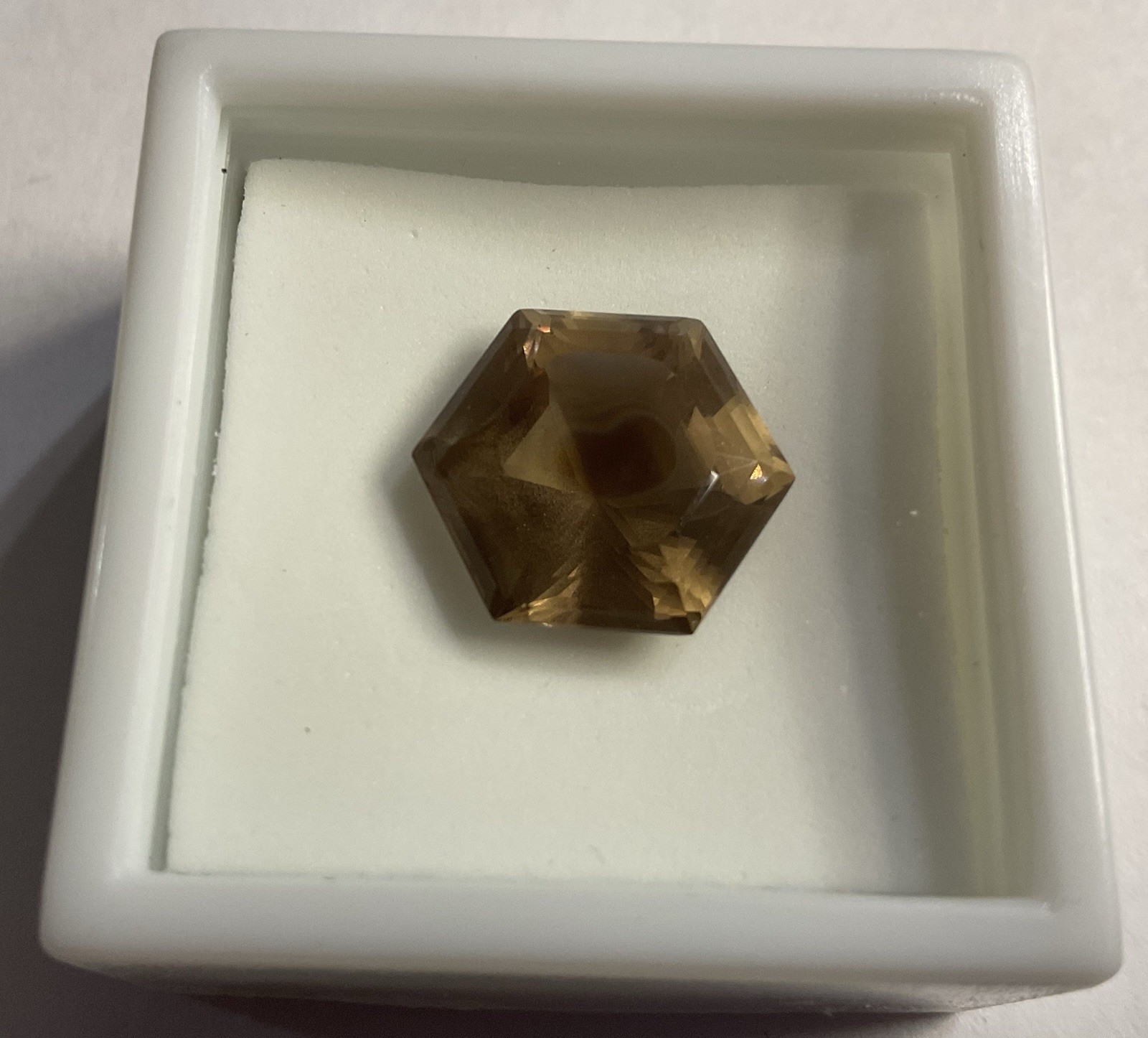 11.00 Carat AVG 14×14 MM HEX Zandrite Gemstone – (smoky brown) Hexagon Cut
