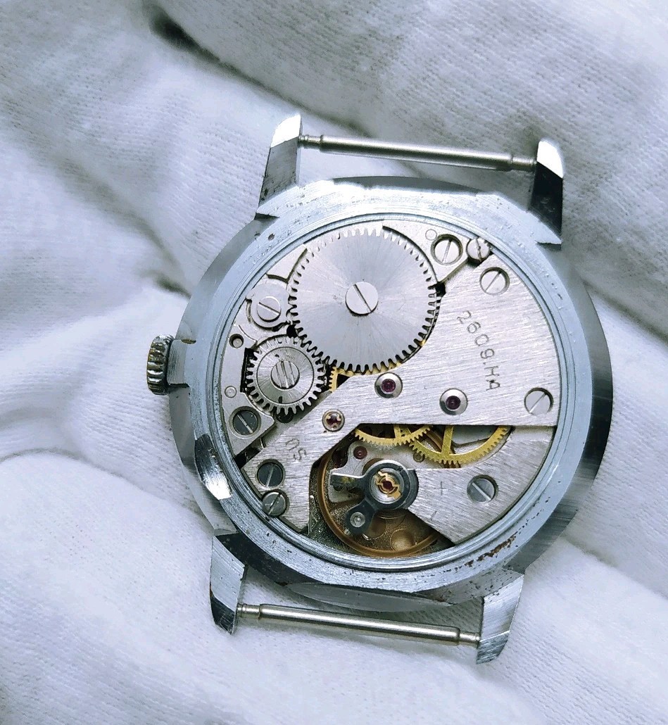 Vintage Soviet Mechanical Wristwatch RAKETA 2609.HA SERVICED.