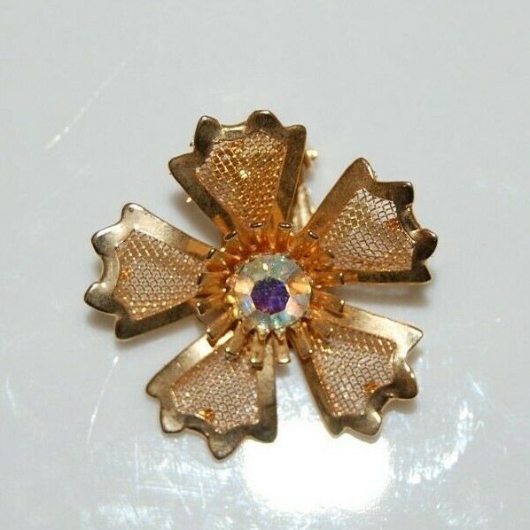 ELEGANT VTG COUTURE GOLDEN MESH FLOWER RAINBOW RHINESTONE STATEMENT CLIP EARRING