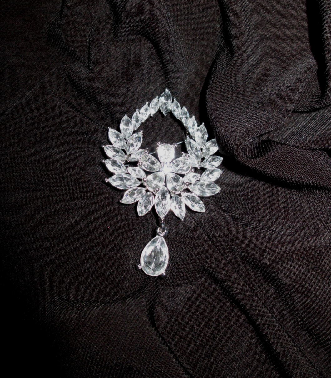 Crystal Rhinestone Floral Wreath Brooch Pear Drop Dangle Silver Glam Pin SPARKLE