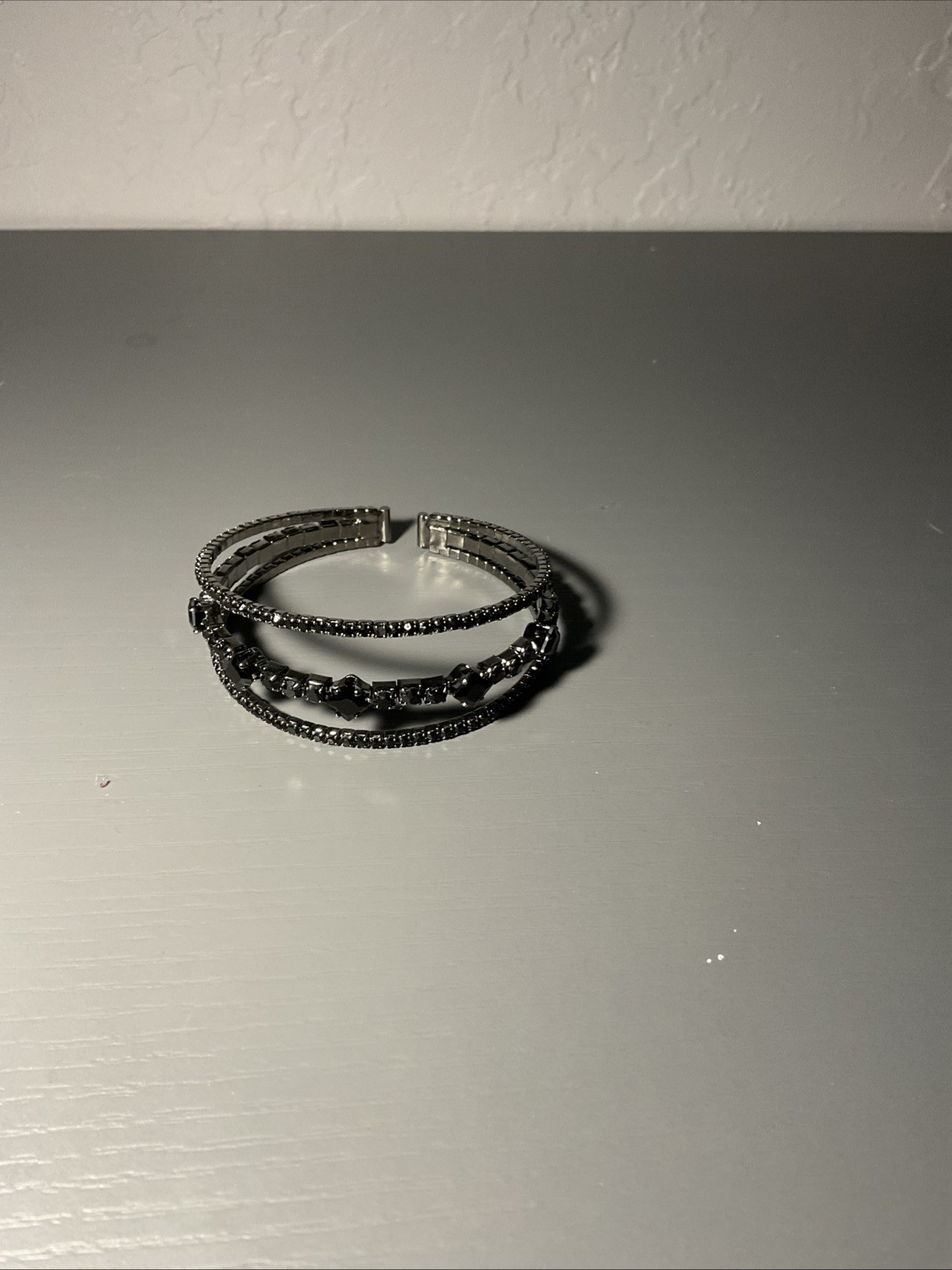 Woman Adjustable Bracelet Lightweight Versatile Day and Night Jewelry