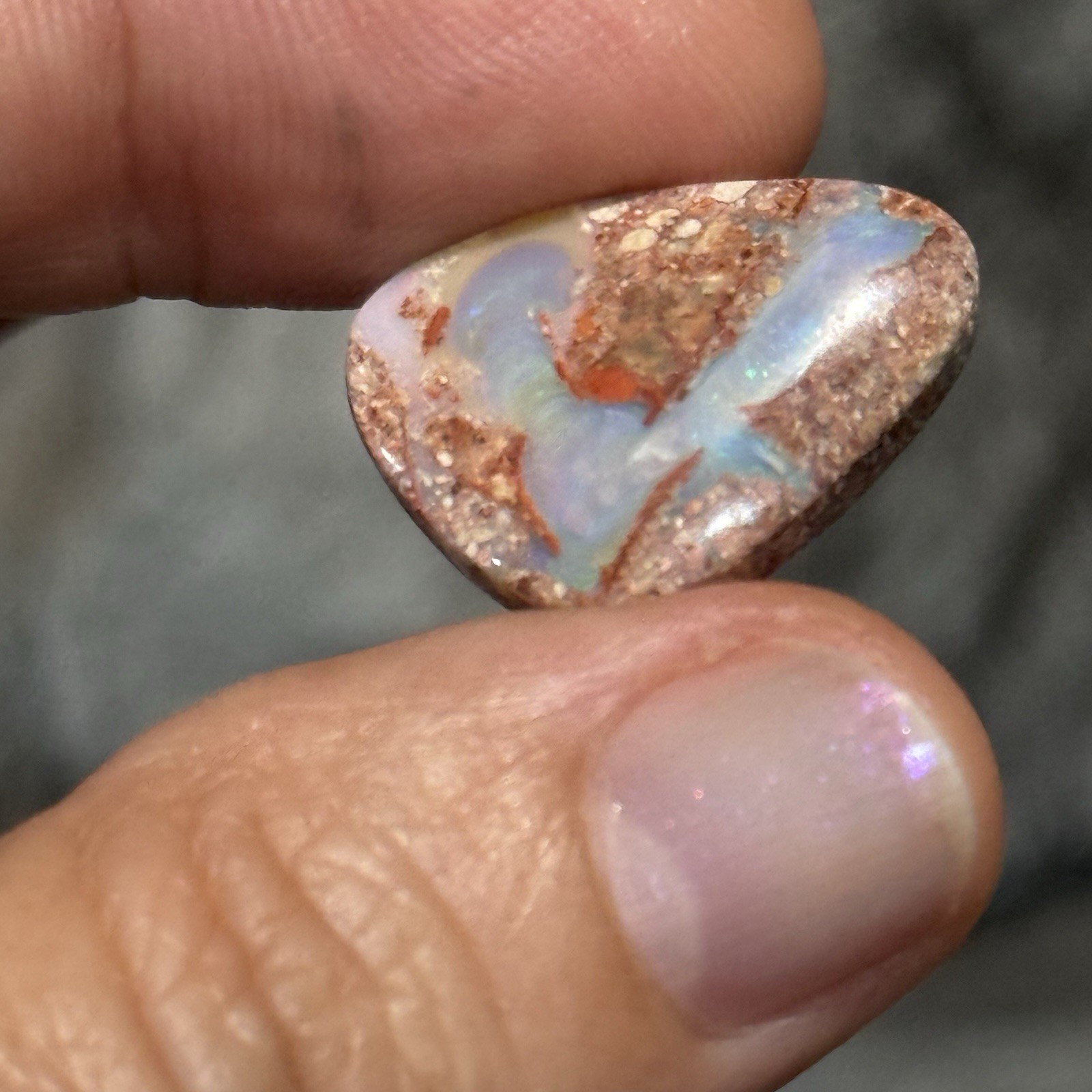 9.65ct 21.7x15x4.9mm Australian Crystal Pipe Boulder Opal Cabochon Gem
