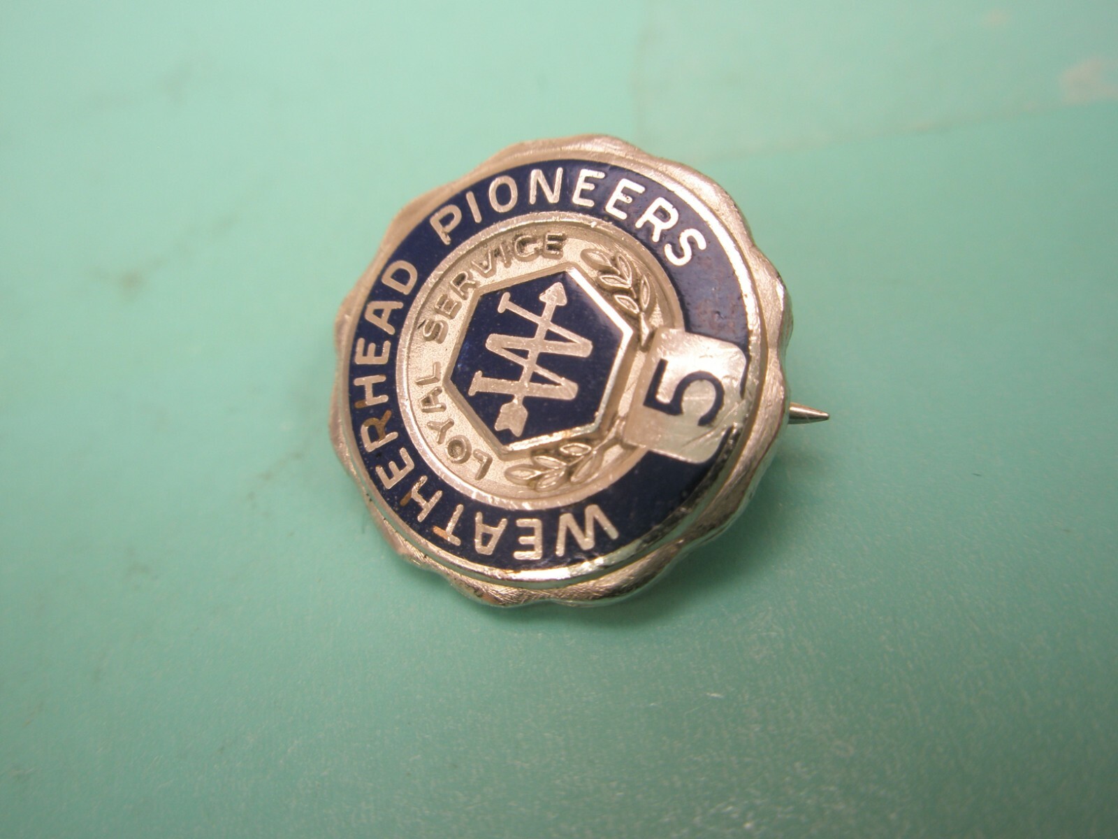 Weatherhead Pioneers 5 Years Loyal Service Vintage Tie Tack Lapel Pin k112