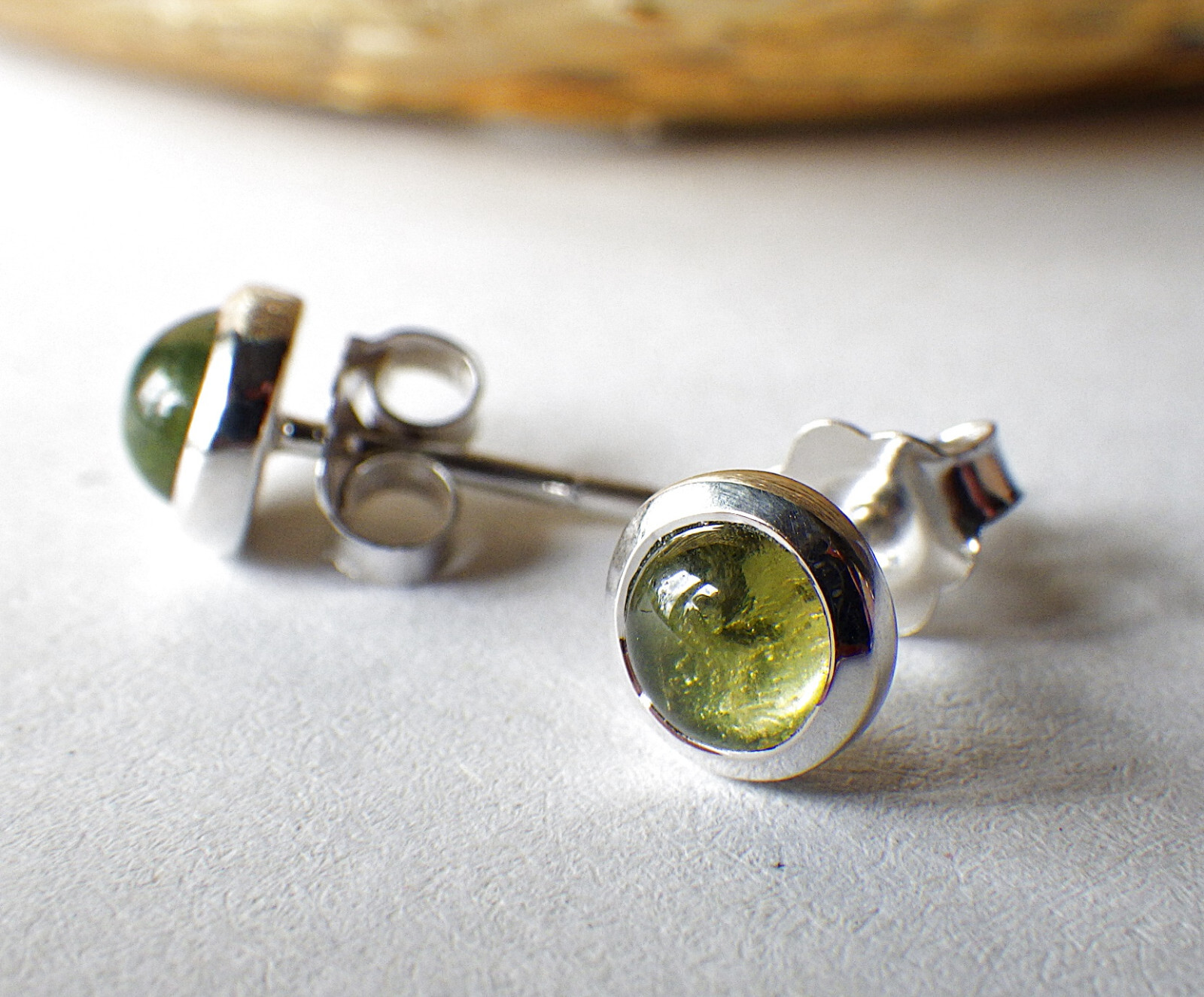 JEWELRY LOT Stud Vesuvianite Silver Earrings Round Small Cabochon Idocras