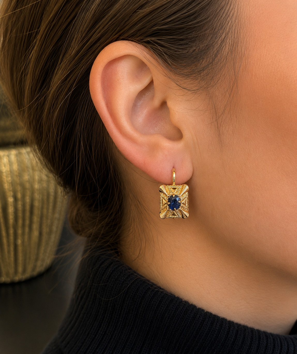 Handmade Vintage 18K Yellow Gold Sapphire Earrings, Italy