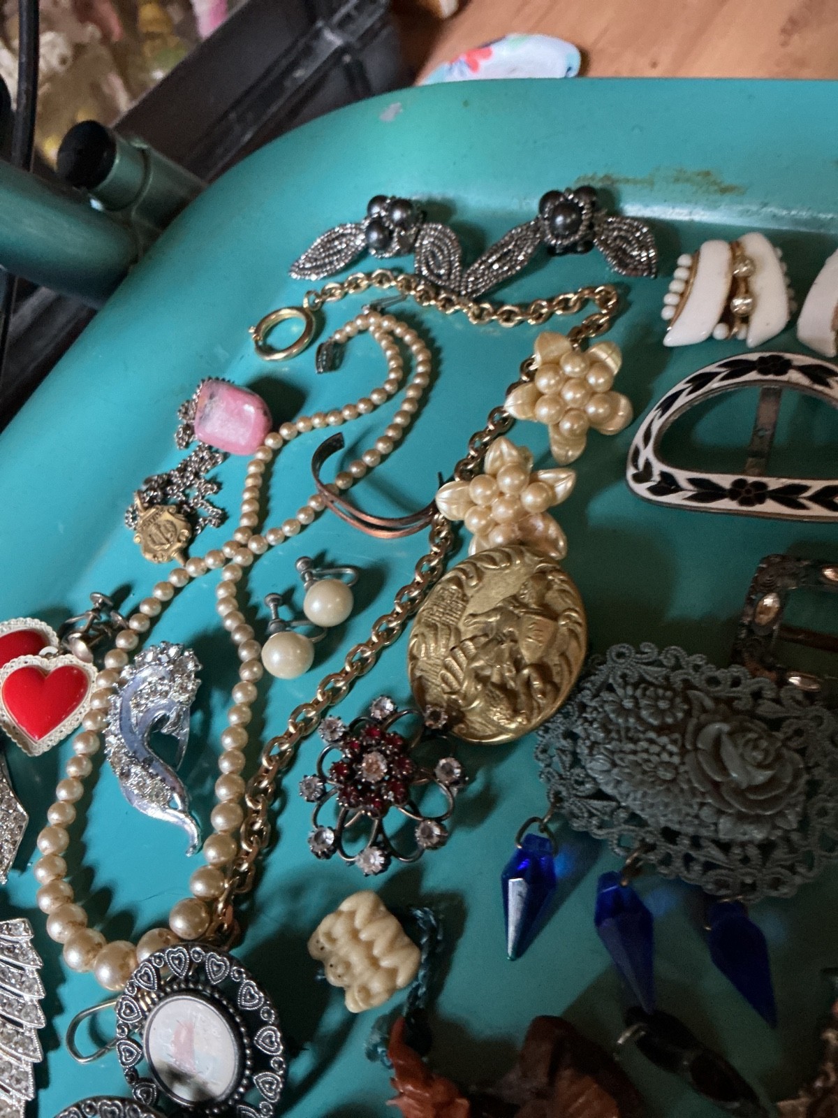 Lot WEARABLE Antique Jewelry Necklaces rings pins clips earrings pendants etc.
