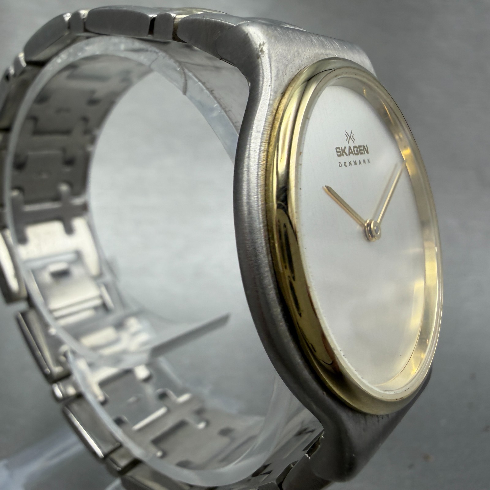 Skagen Watch Men 34mm Silver Dial Two Tone Round 32LGX New Battery Bracelet