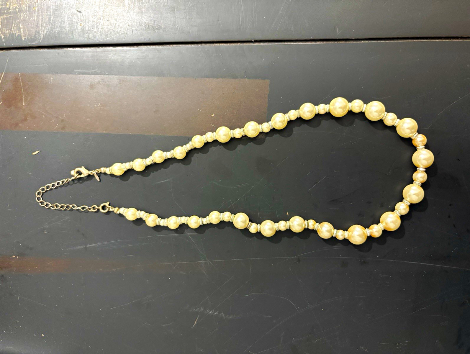 White Simulated Pearl Beaded Cable Chain Necklace w/ Adjustable Lobster Clasp