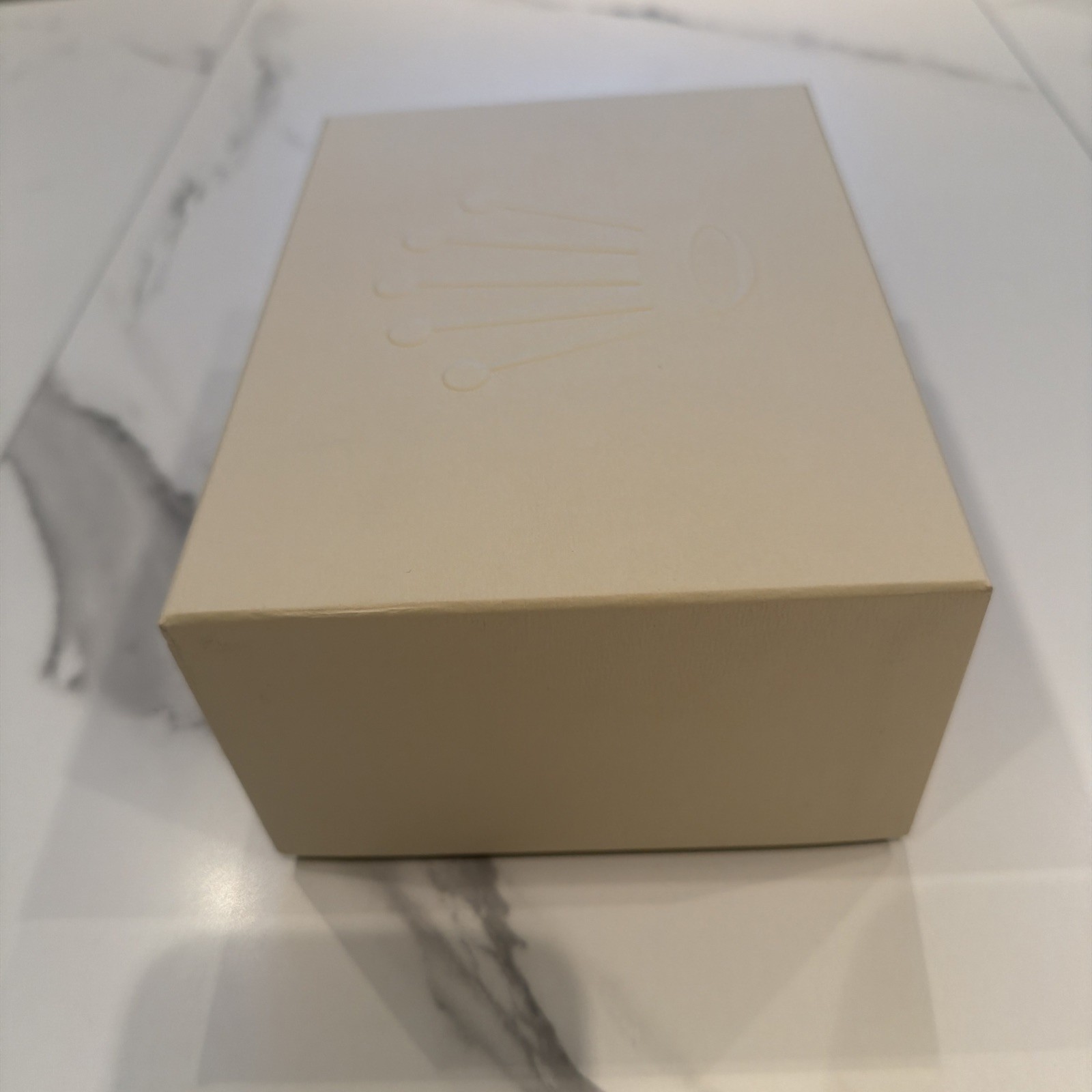 Genuine Rolex Watch Box Medium Size 39139.04 – Oyster M