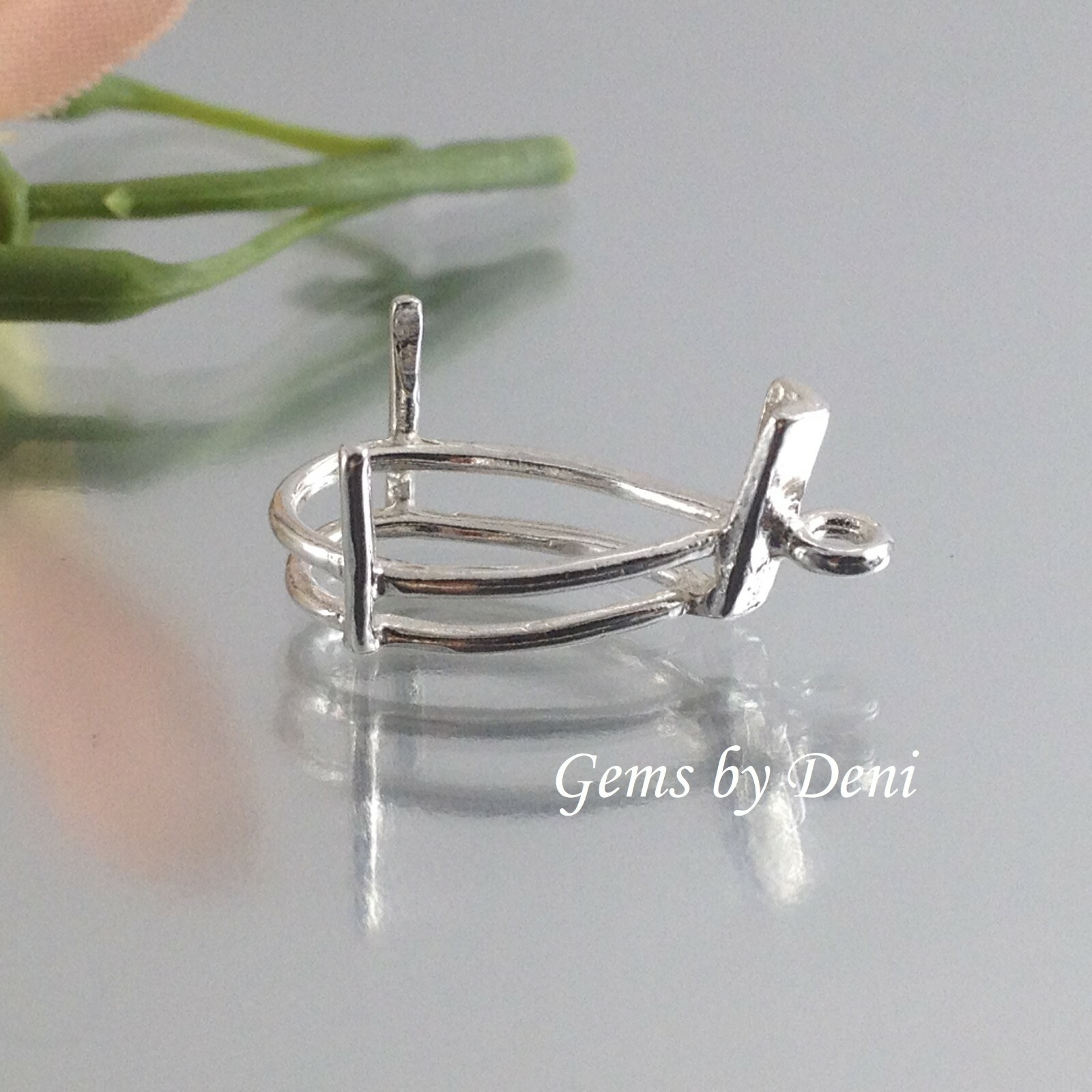 Sterling Silver Pear Vee-Prong Dangle (6x4mm-15x10mm)