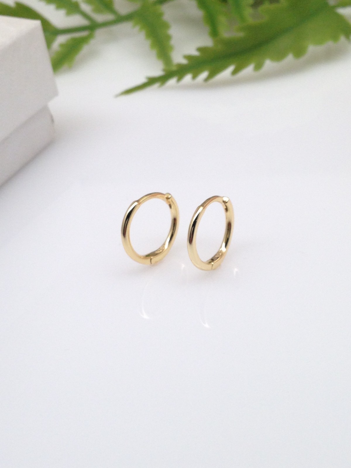 925 Sterling Silver Plain Gold Huggie Hoop Earrings Tiny 10.8mm/9mm x0.9 Unisex