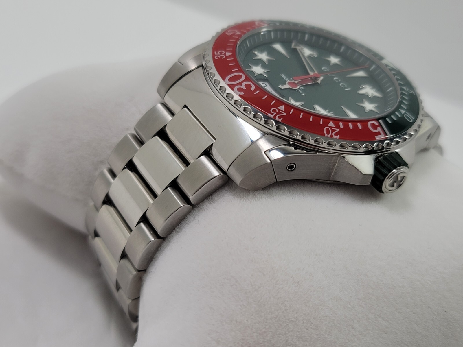 Gucci Dive XL SWISS Quartz Green Dial Stainless Steel Men’s Watch YA136222
