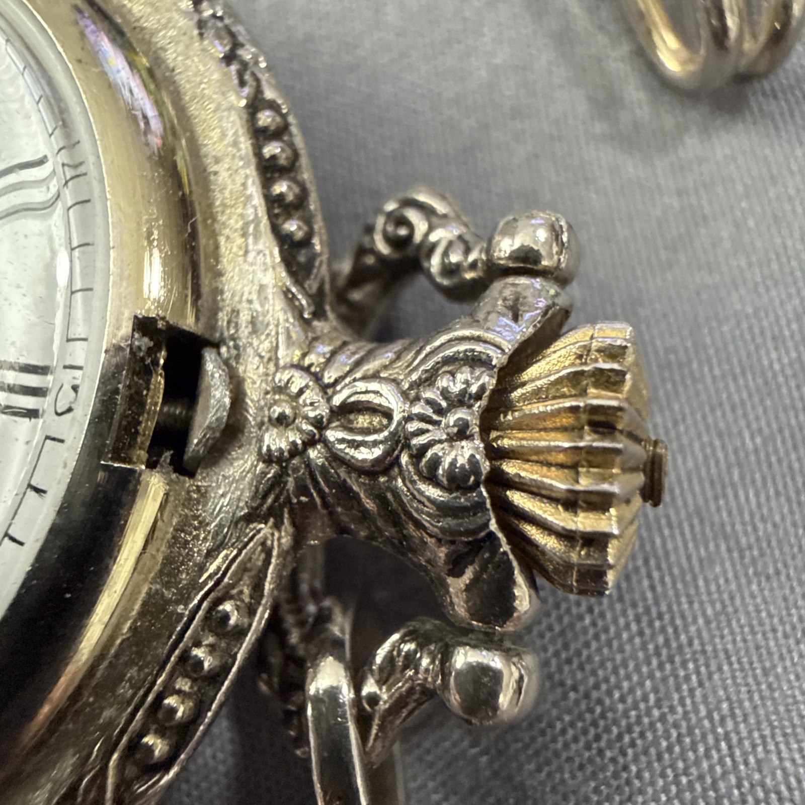 Vintage Pocket Watch For Parts Or possible Repair Only Cowboy/horse Theme