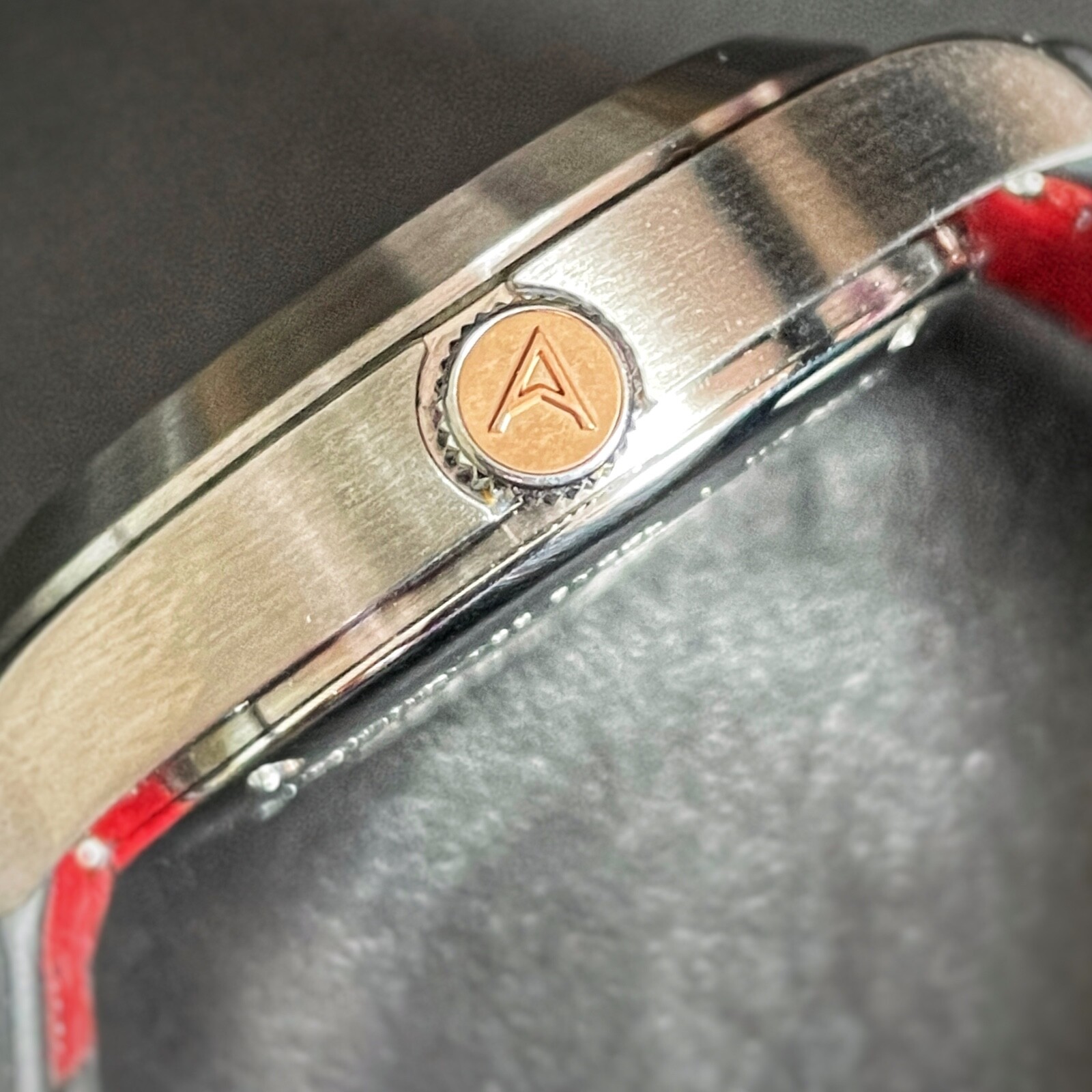 Farer Lomond Automatic Field Watch 39.5mm Bracelet + Unworn Horween Leather 2023