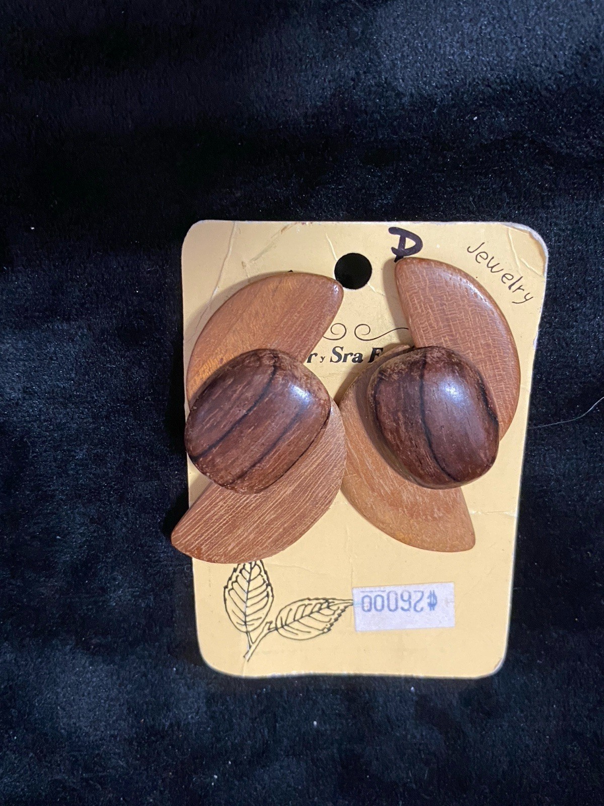 Costa Rica Exotic Wood Costa Rica Handcrafted Clip On Earrings New on Card NOS