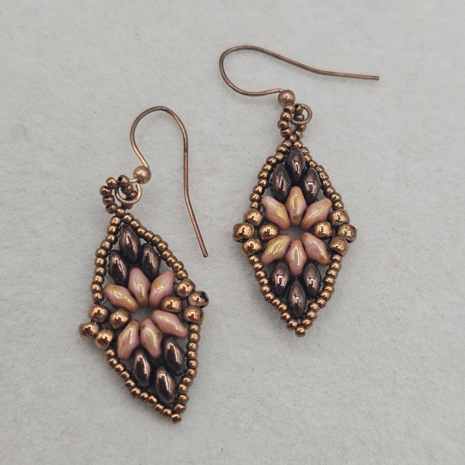 Beaded Floral Boho Dangle Earrings Mauve Purpleish Bronze Tones Earthy