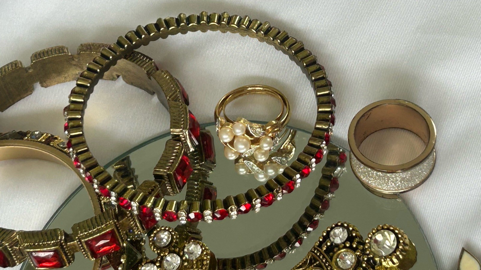 Lot Of 12 VTG Costume Jewelry Pendant Bracelet Ring 1 Stone Missing