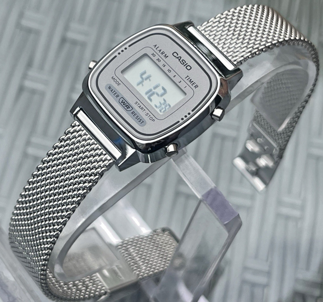 CASIO VINTAGE LA670WEM-7DF WOMENS SILVER MESH CHROME PLATED GREY DIAL WATCH NEW