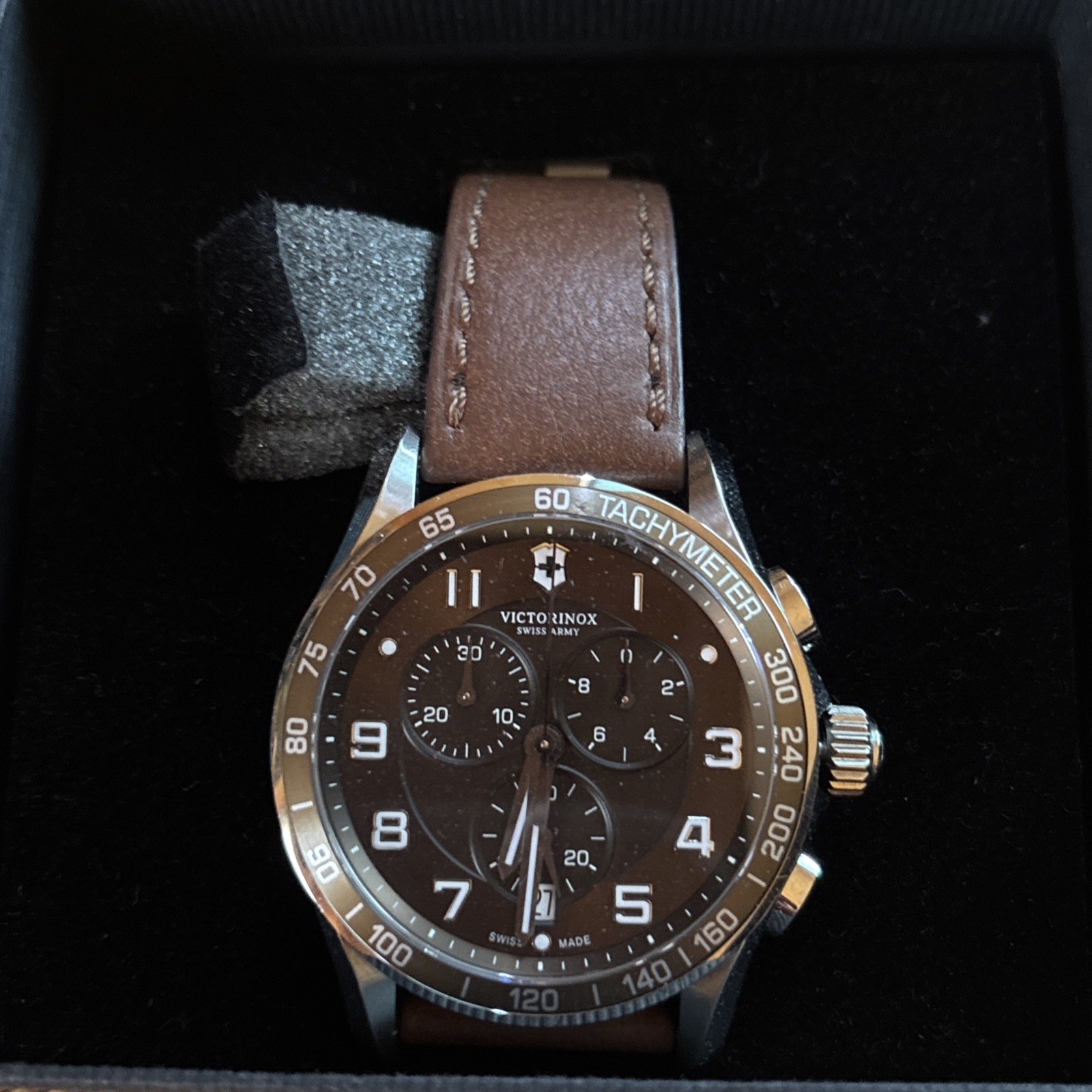 Victorinox Swiss Army Tachymeter Men’s Watch New.