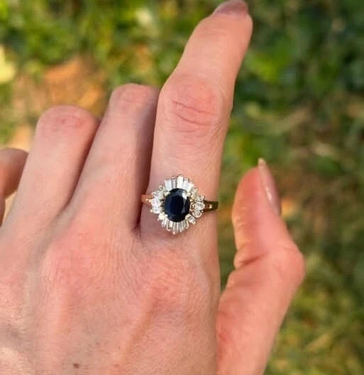 3.05 Ct Oval Cut Natural Blue Sapphire Diamond Engagement Ring 14K Yellow gold