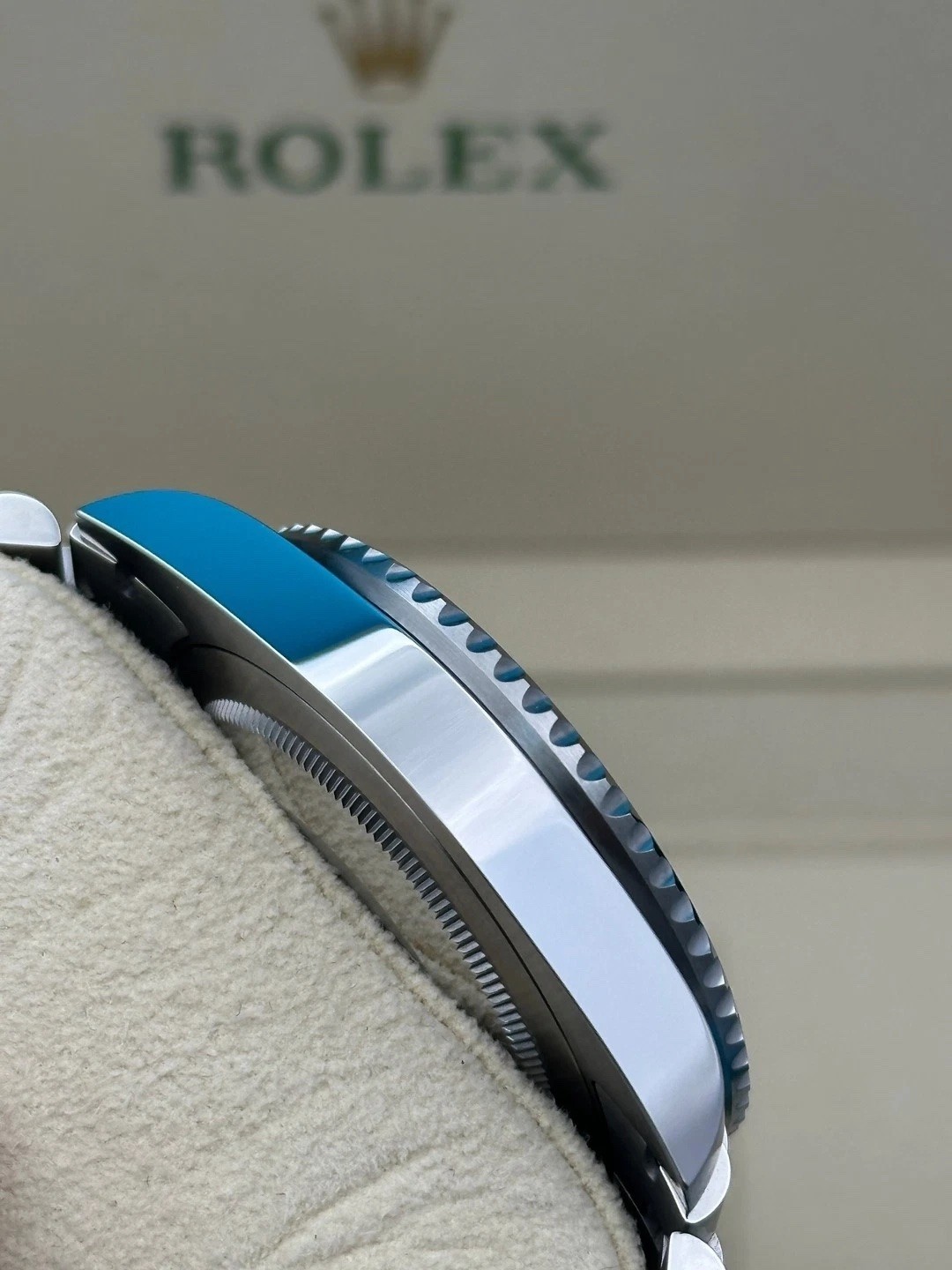 2026 NEW UNWORN Rolex GMT-Master II 40 Batgirl Black/Blue Jubilee 126710BLNR