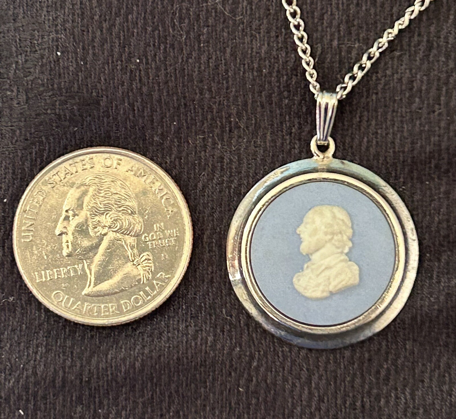 Wedgwood England Silver Blue White Cameo Style Pendant 17 Inch Necklace