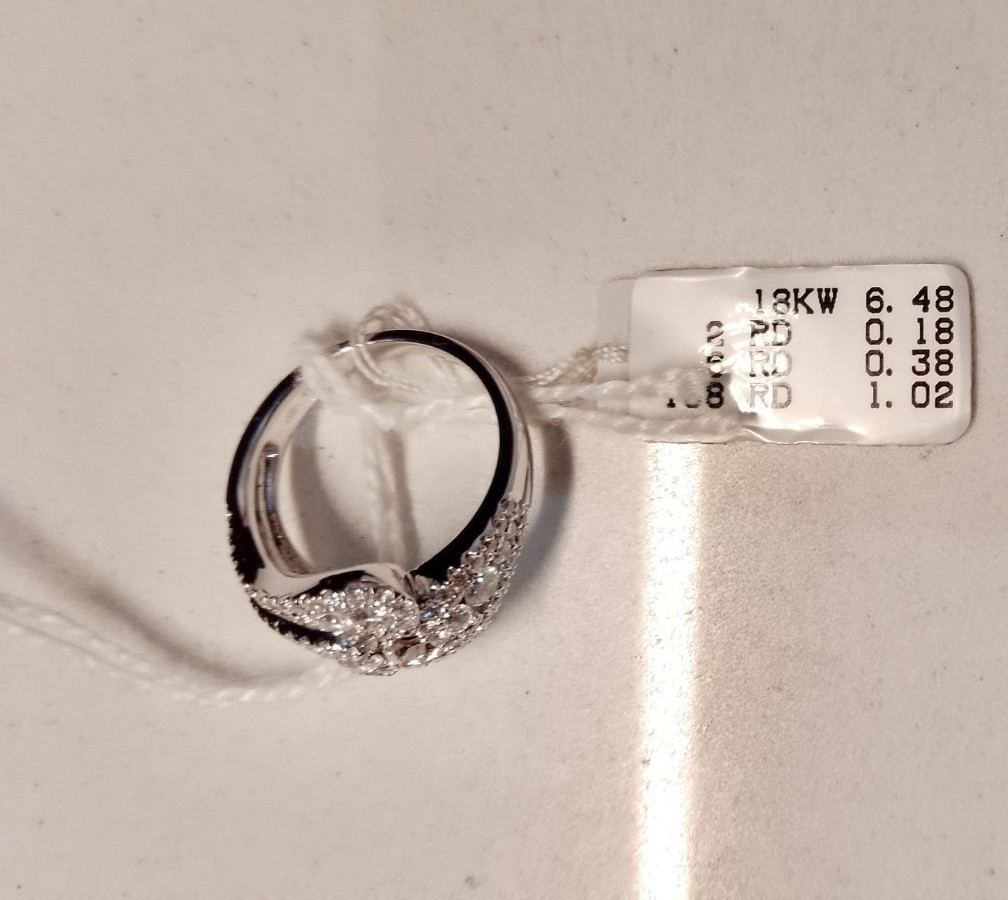 18k White Gold Diamond Ring. TDW 1.58ct. Claster Dress ring. M size. New/tag/box