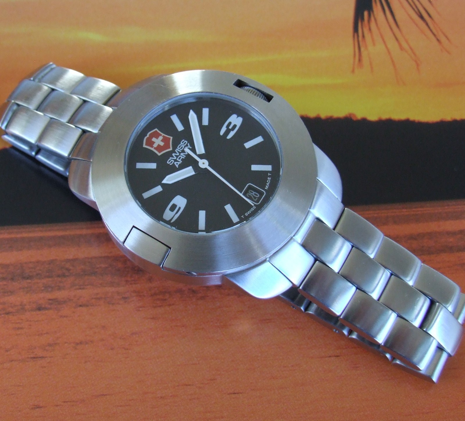 SWISS ARMY~Men RARE SC 1000 SOLAR COMPASS Quartz Date Watch~OEM SS Bracelet~NICE