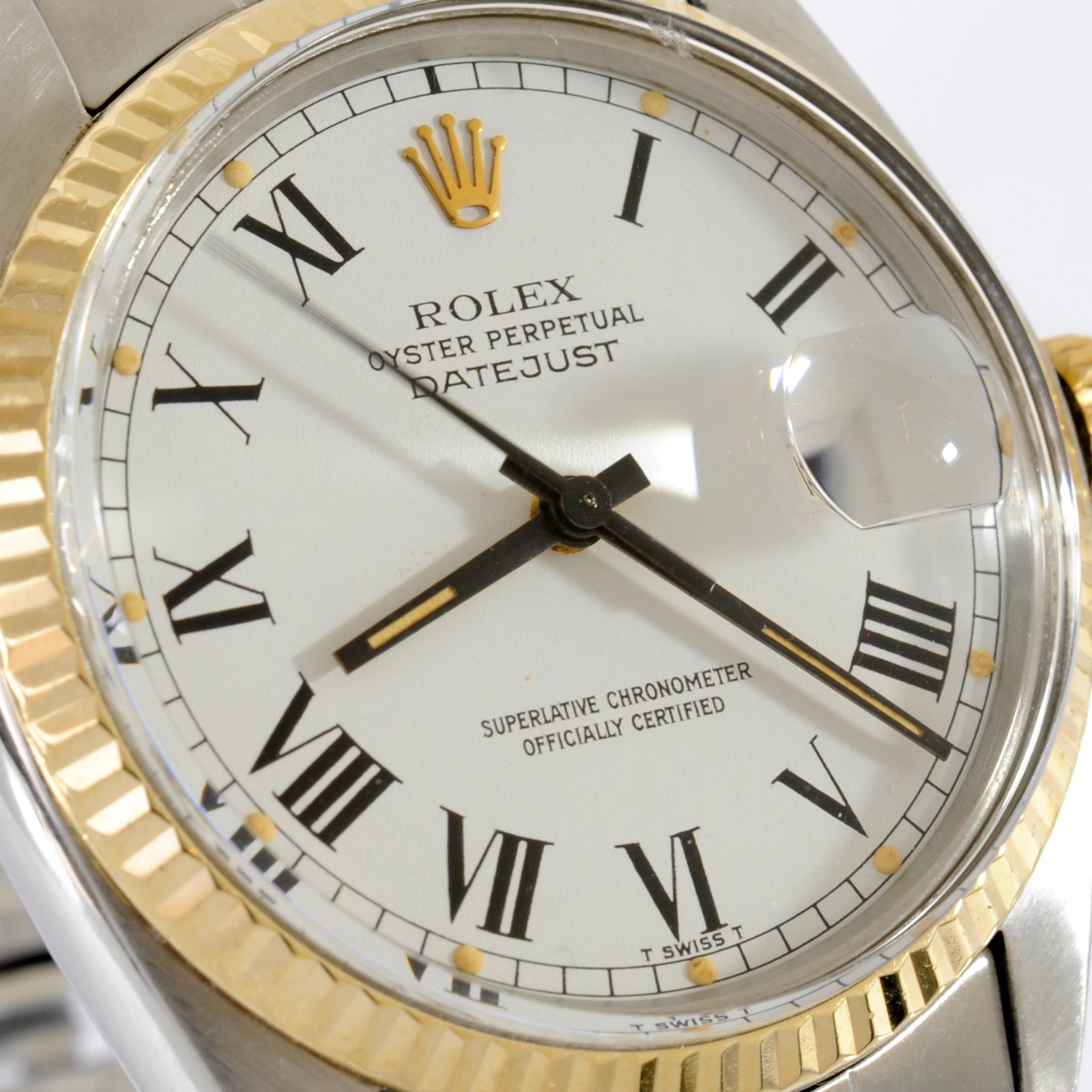 NO TARIFFS ROLEX 16013 OYSTER PERPETUAL DATEJUST LARGE AUTOMATIC COSC BOX PAPERS
