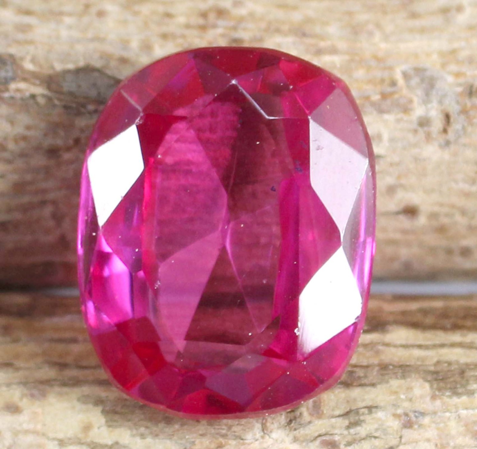 12.45 Carat Natural Padparadscha Pink Sapphire Cushion Gemstone Certified T10879