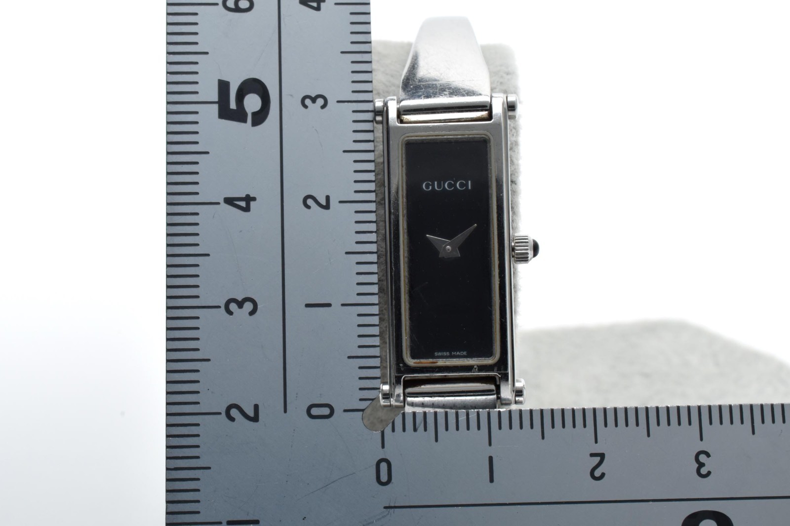 [Near Mint] Gucci 1500L Black Dial Gold Plated Bangle Watch Quartz Women’s Watch