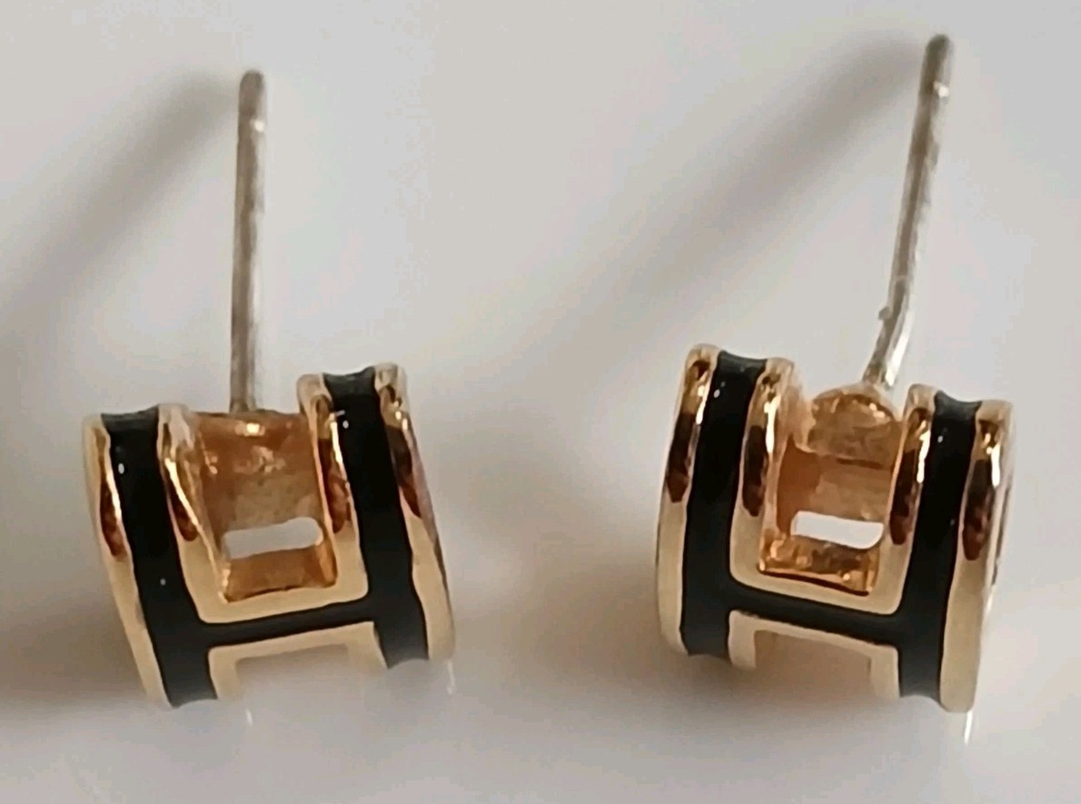 Mini Pop H Enamel Gold Plated Stud Earring