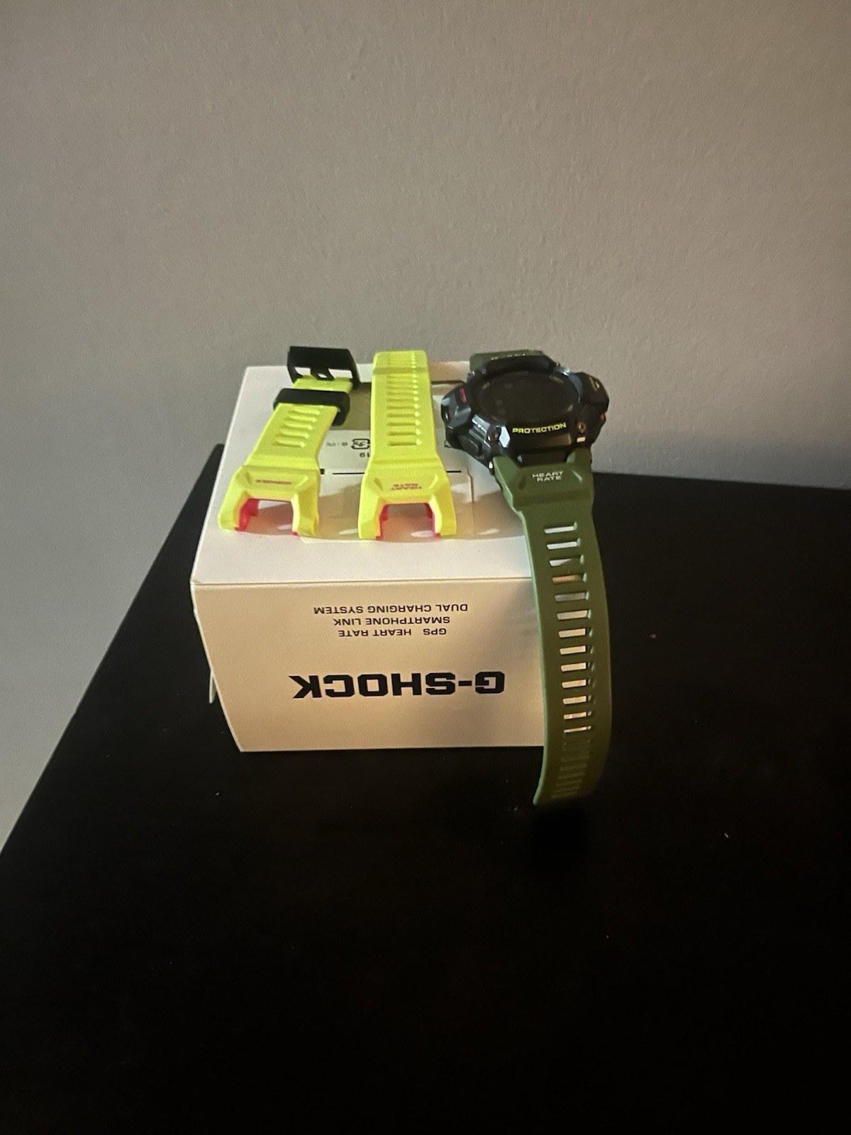 Casio G-SHOCK Move GBD-H2000 GPS Heart Rate Digital 50mm Green Strap +Box