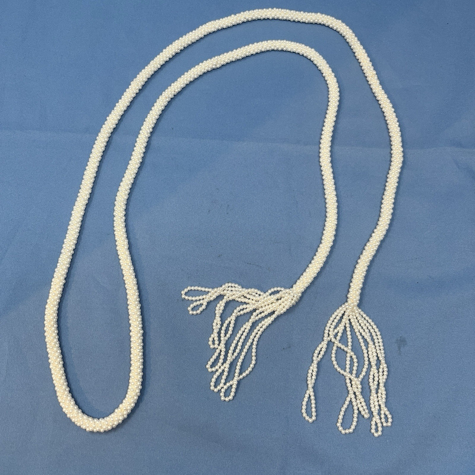 Vintage 1920’s Art Deco White Glass Beaded Sautoir Lariat Rope Flapper Necklace