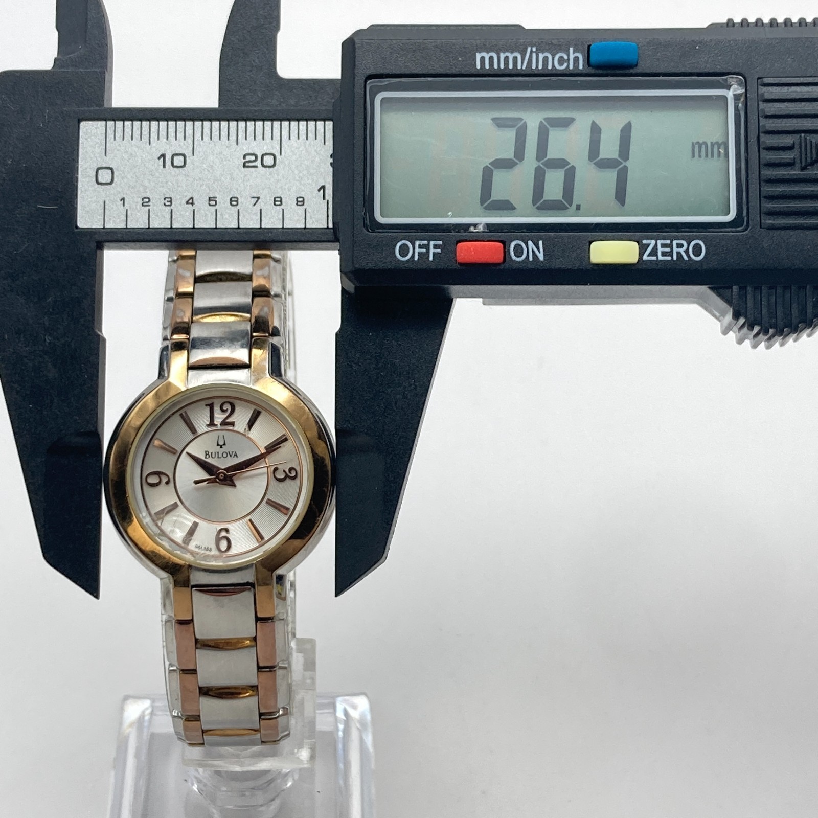 Bulova Women’s Watch Silver Rose Gold Tone FLAWED CRYSTAL 98L153 New Battery 7″