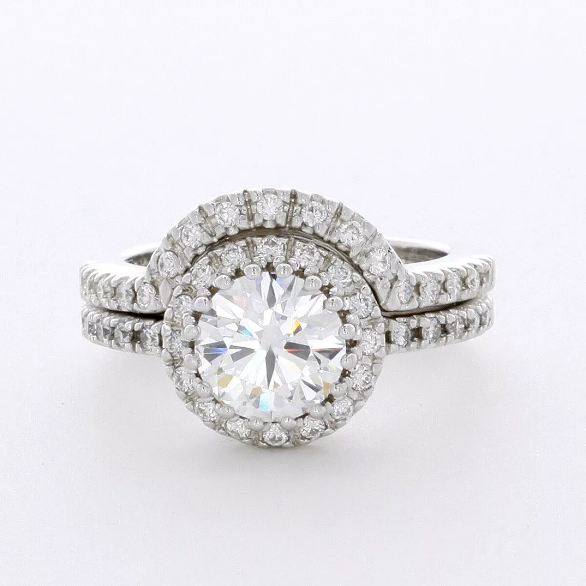 Engagement Ring Set Halo 18K White Gold 2.52 Carat Round Lab-Grown Diamond D VS1