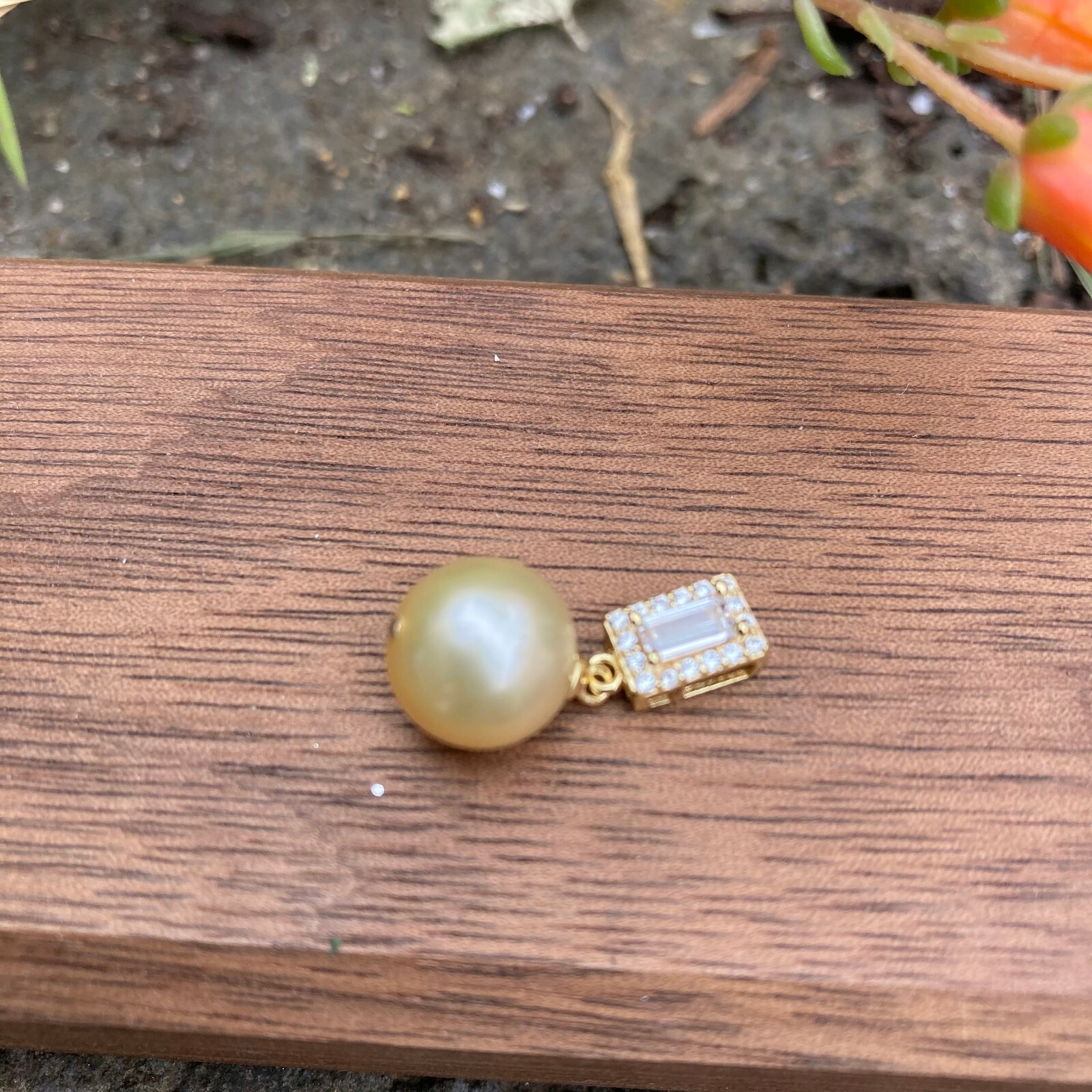 9.5-10mm Australia gold seawater Pearl high luster Silver crystal pendant TH57