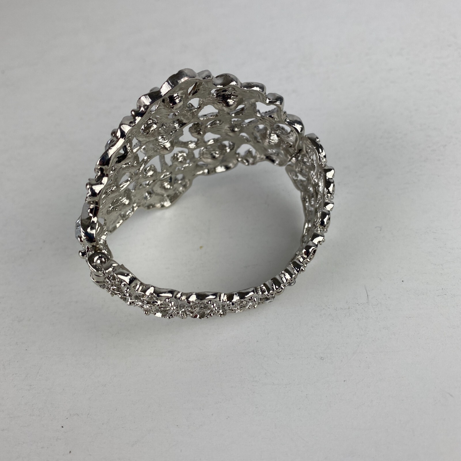 Silver Colored Costume Fashion Jewelry Bracelet Opens Closes At Side Crystals