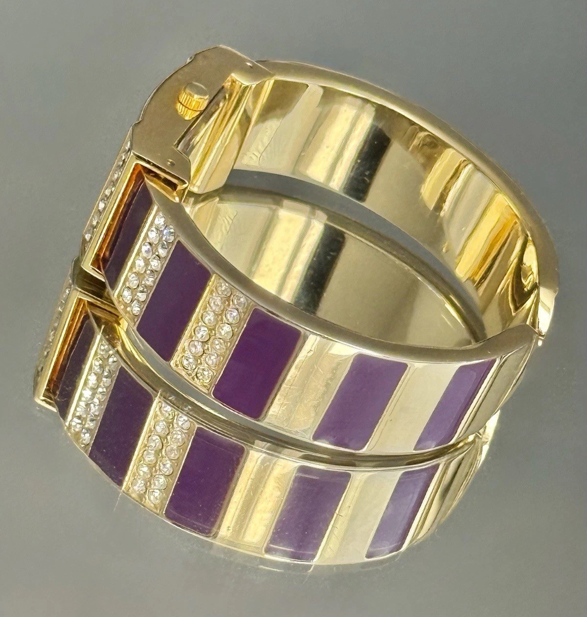 VTG Geneva Womens Watch MOP Dial Gold Tone Dial Rectangle RUNS NEW BATTERY