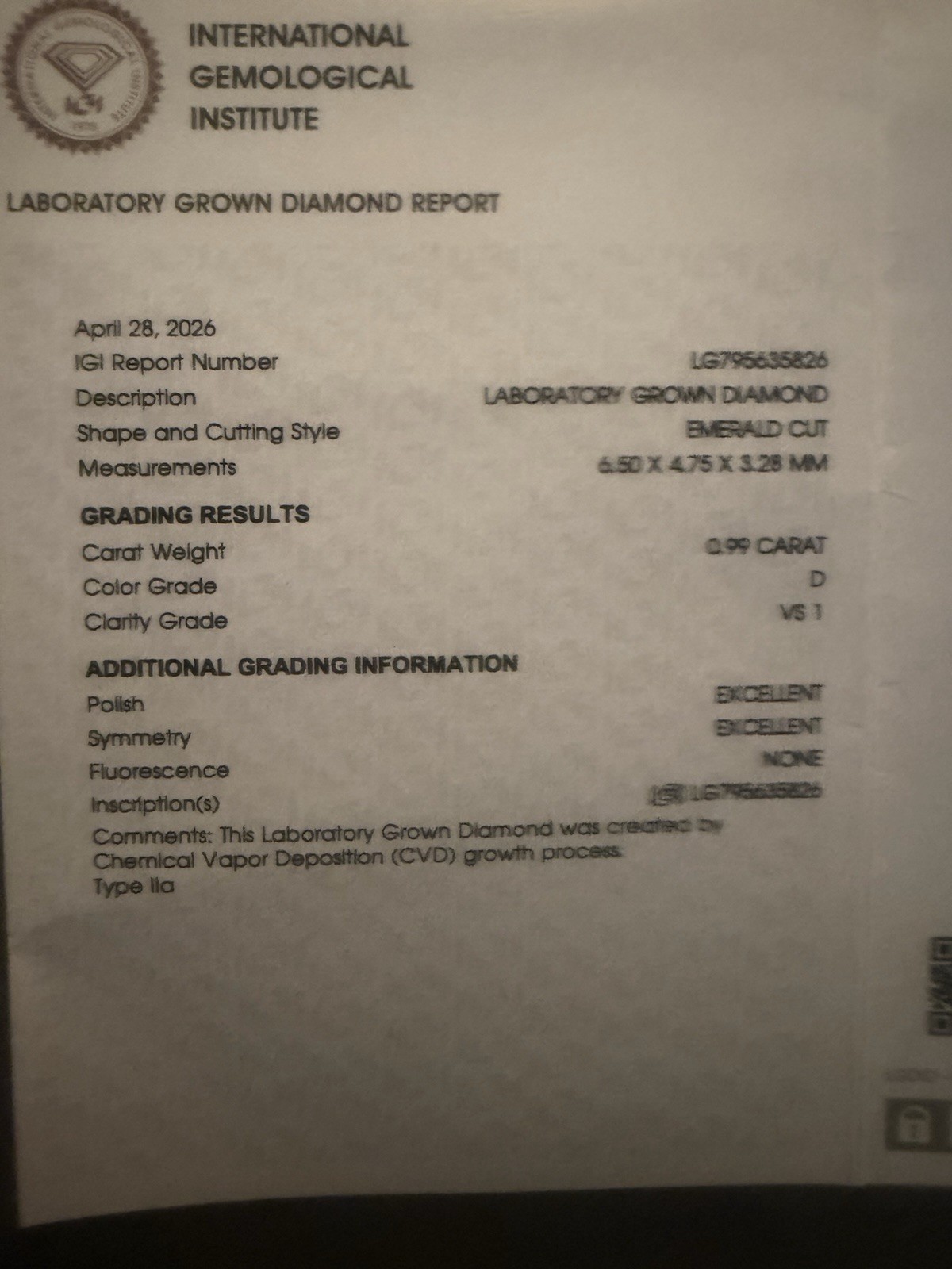 IGI Certified Lab-Created Emerald Cut Diamond 0.99ct D VS1 Ex 6.50×4.75mm