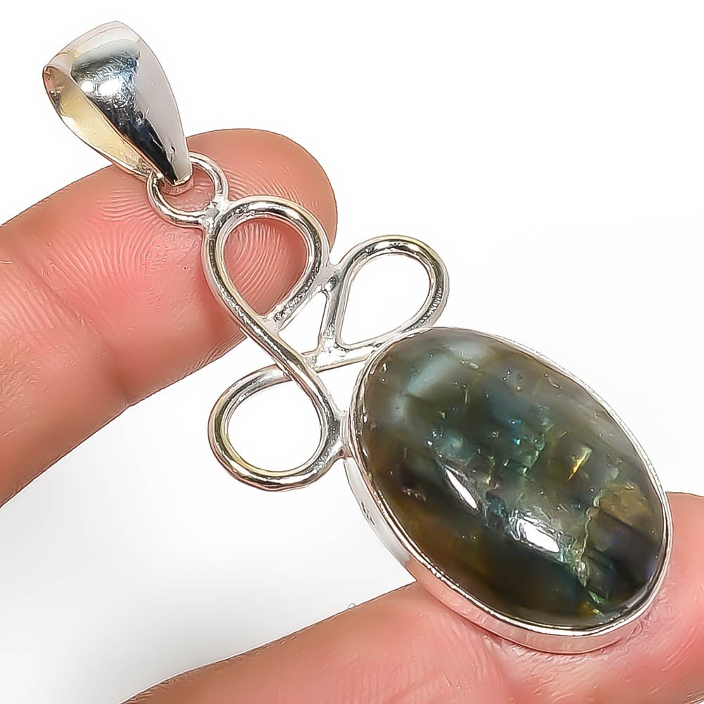 Natural Labradorite Gemstone 925 Silver Plated Pendant 2.73″ Tp7785-920