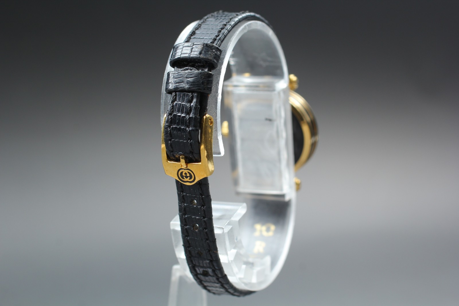 [Near MINT] Gucci 2000L 22mm Black Dial Gold Roman Women’s Watch From JAPAN
