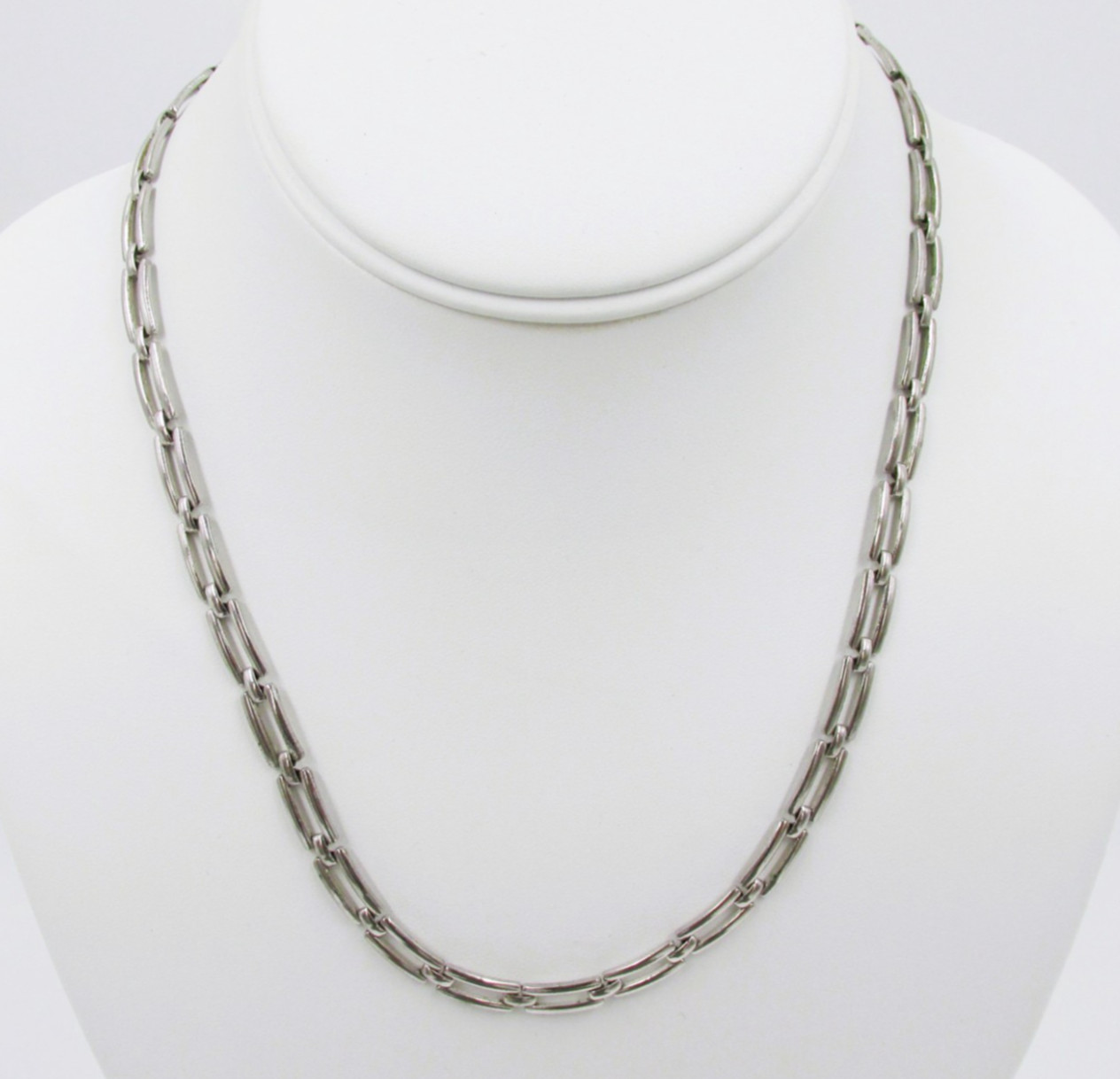 Classic Paperclip Chain Link 18″ Necklace Polished Silver Tone Vintage