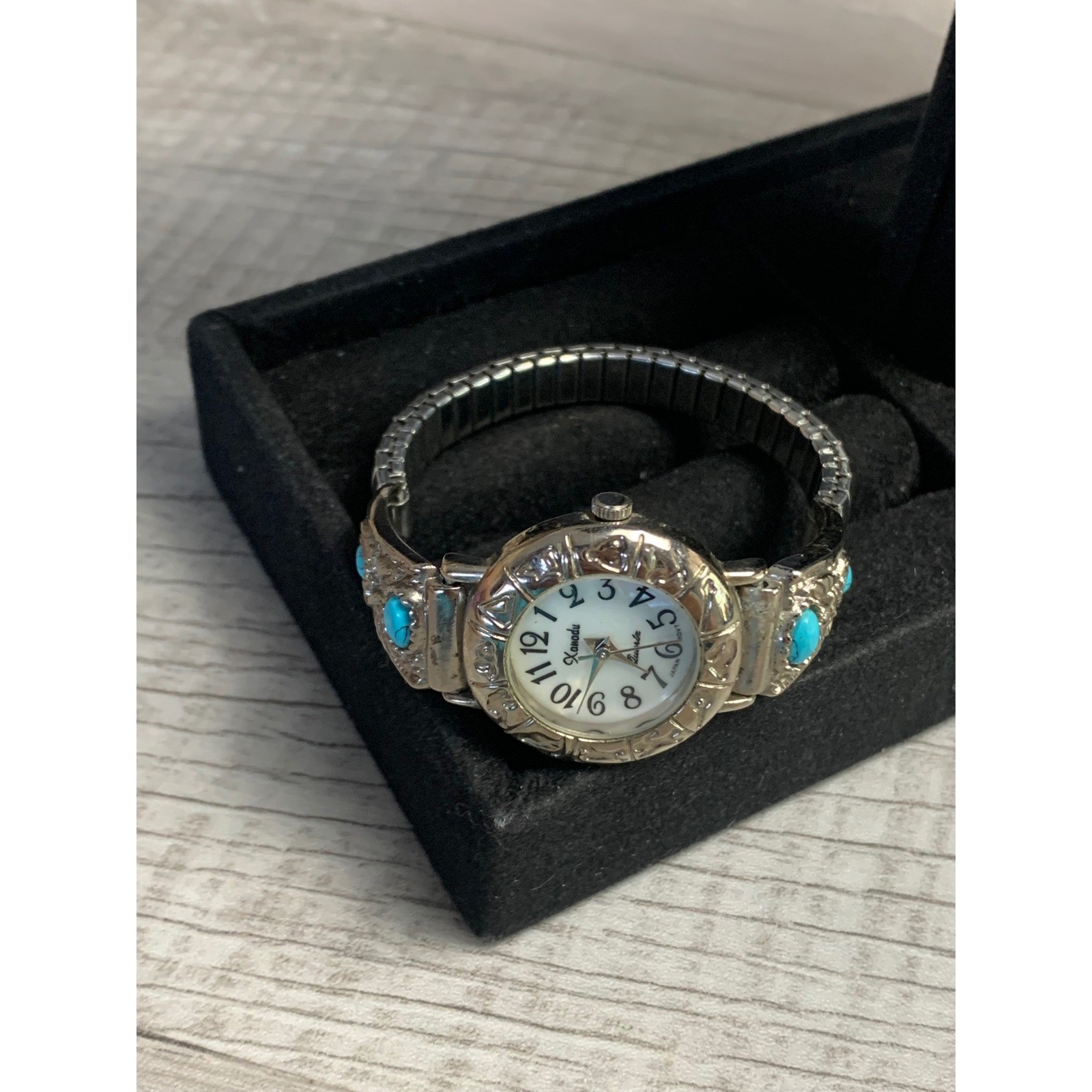 Xanadu Womens Quartz Watch Western Turquoise Style Silver Tone Expansion Band
