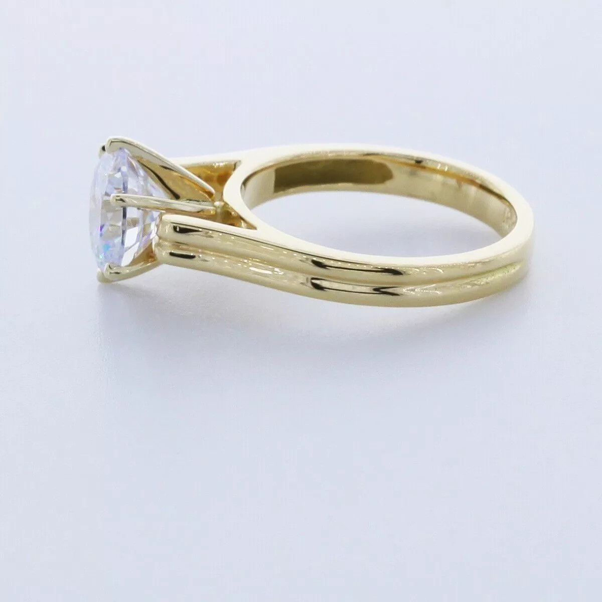 Solitaire Engagement Ring 18K Gold Classic 1.75 CT Round Lab-Grown Diamond E VS2